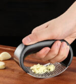Mince Master Garlic Press - Image 15