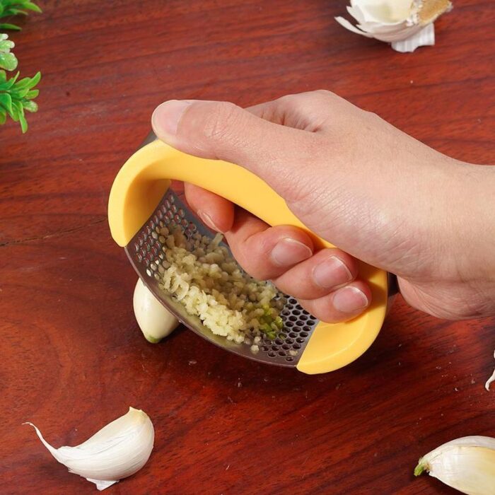 Mince Master Garlic Press - Image 7