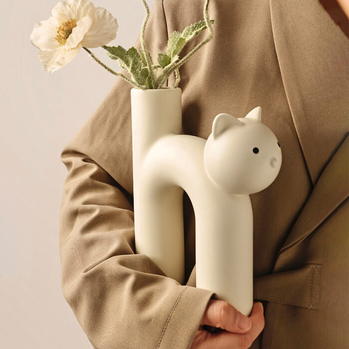 Kitty Cuddle Ceramic Vase - Image 4