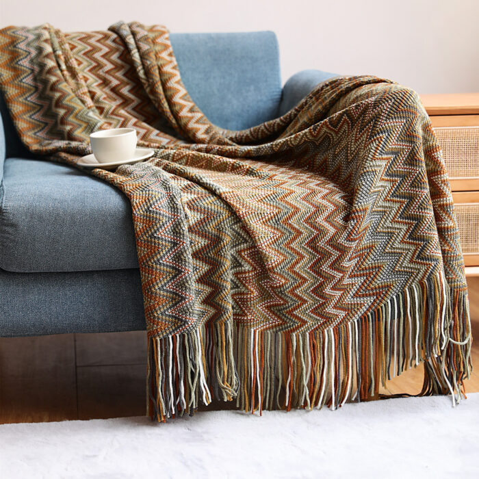 Vintage Aztec Stripe Blanket - Image 9