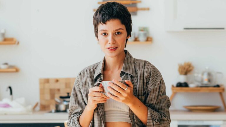 How to Pronounce Hygge: A Simple Guide for English Speakers