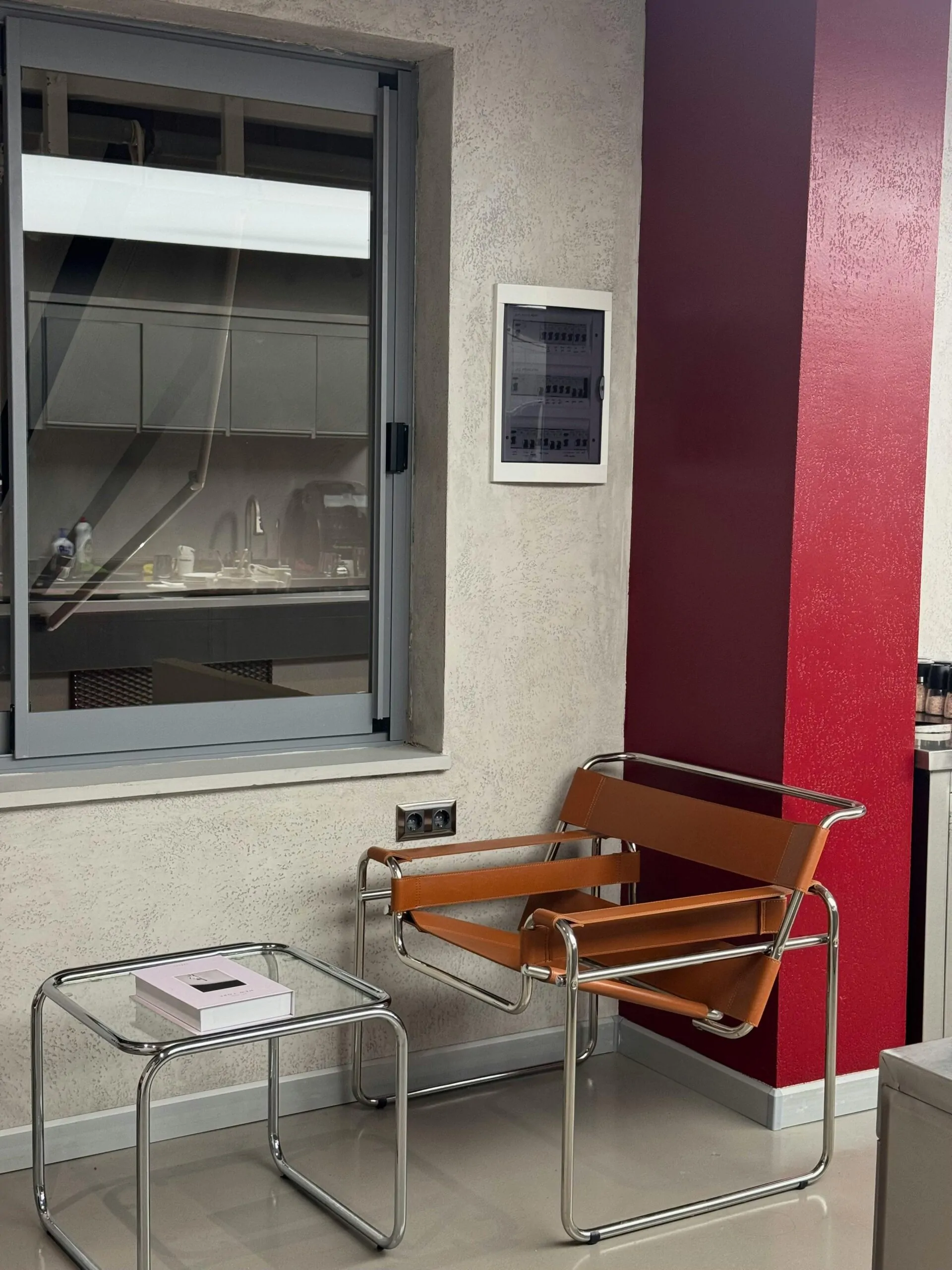 wassily chair kooihaus.com