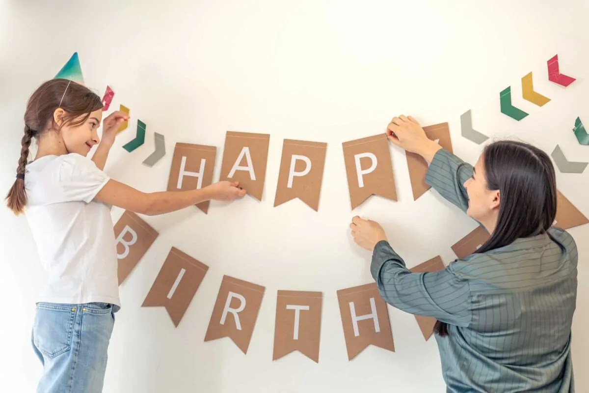kids birthday room decor kooihaus.com