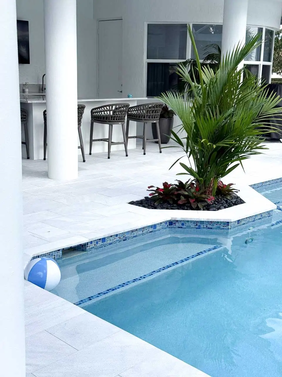 outdoor living space pool area kooihaus.com
