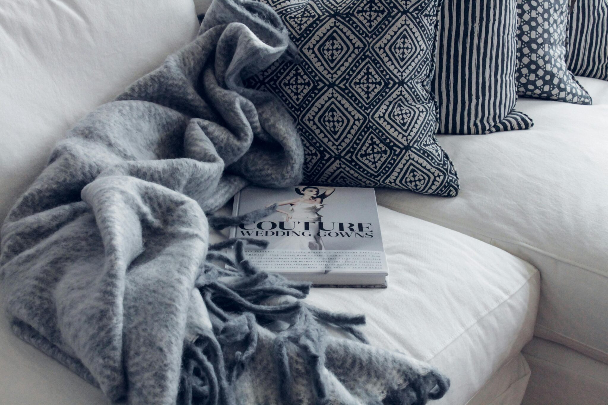 fleece vs woven blankets kooihaus.com